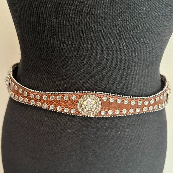 Blazin Roxx Rhinestone Lined Concho Belt size S (28-32) - Picture 4 of 8